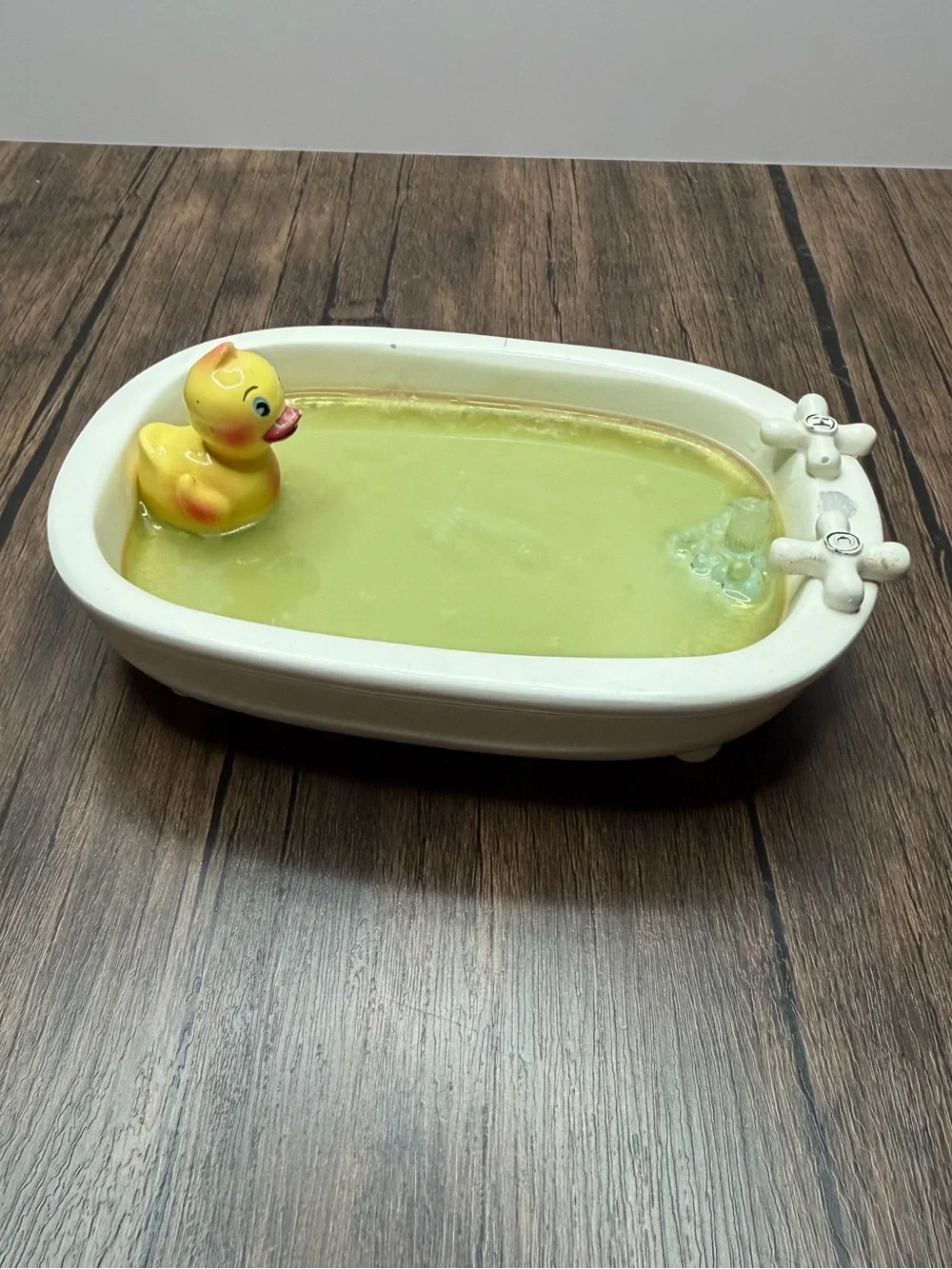 Rubber Duck soap dish White Bathtub whimsical